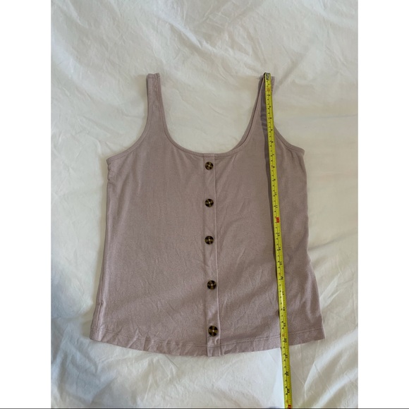Light mauve tank top! - Picture 7 of 8